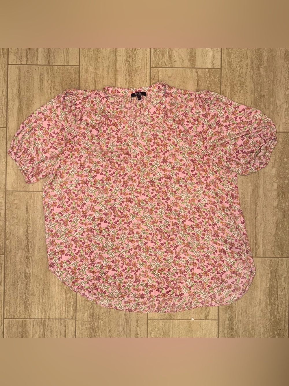 NWOT NYDJ Floral Pink Short-Sleeve Blouse Women’s Pink Size Large